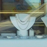 Promoción de pendientes de oro.